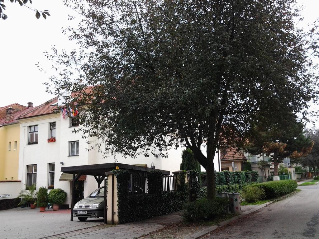 Penzion Ema B&B Prostějov 외부 사진